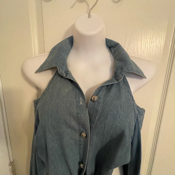 Vintage Denim no shoulder, Button sleeves, tie waist TOP - Picture 6 of 10